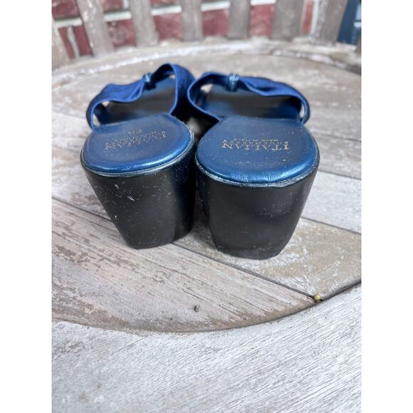 Italian Shoemakers Slip on Sandal - Blue size 7.5 - Picture 4 of 6